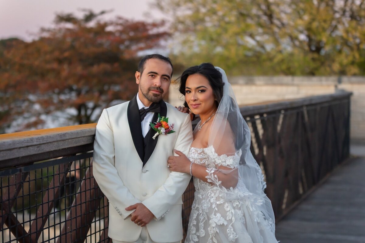 Andrea & Jose Wedding, Independence Grove, Libertyville, IL, 10-19-25, Maira Ochoa Photography-1499