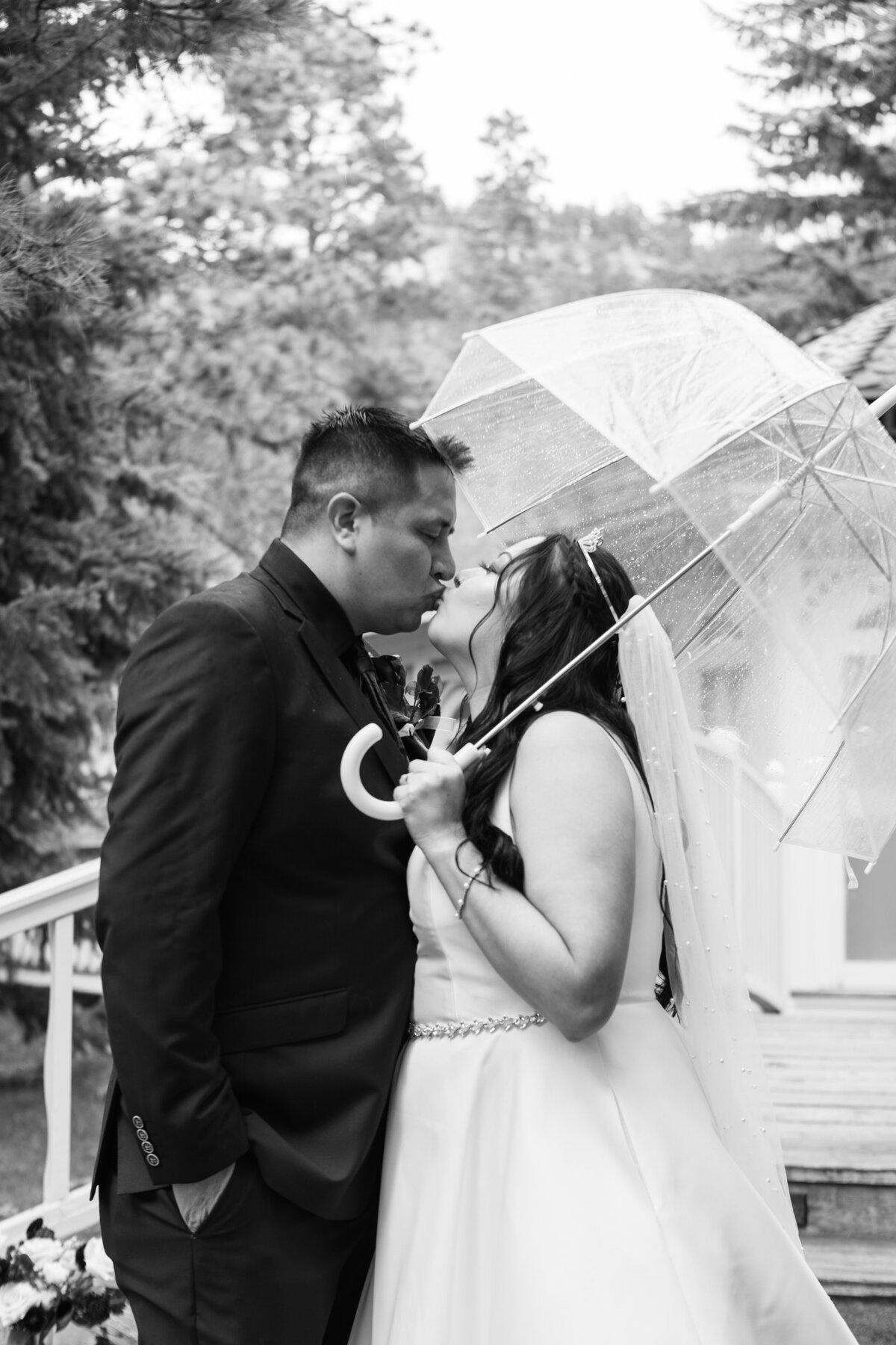 whitneythomasrichards-blackhillsreceptions-blackhillsbride-2024weddinginspiration-wanderingwildemedia-blackhillsweddingphotographer-firstlooks-67