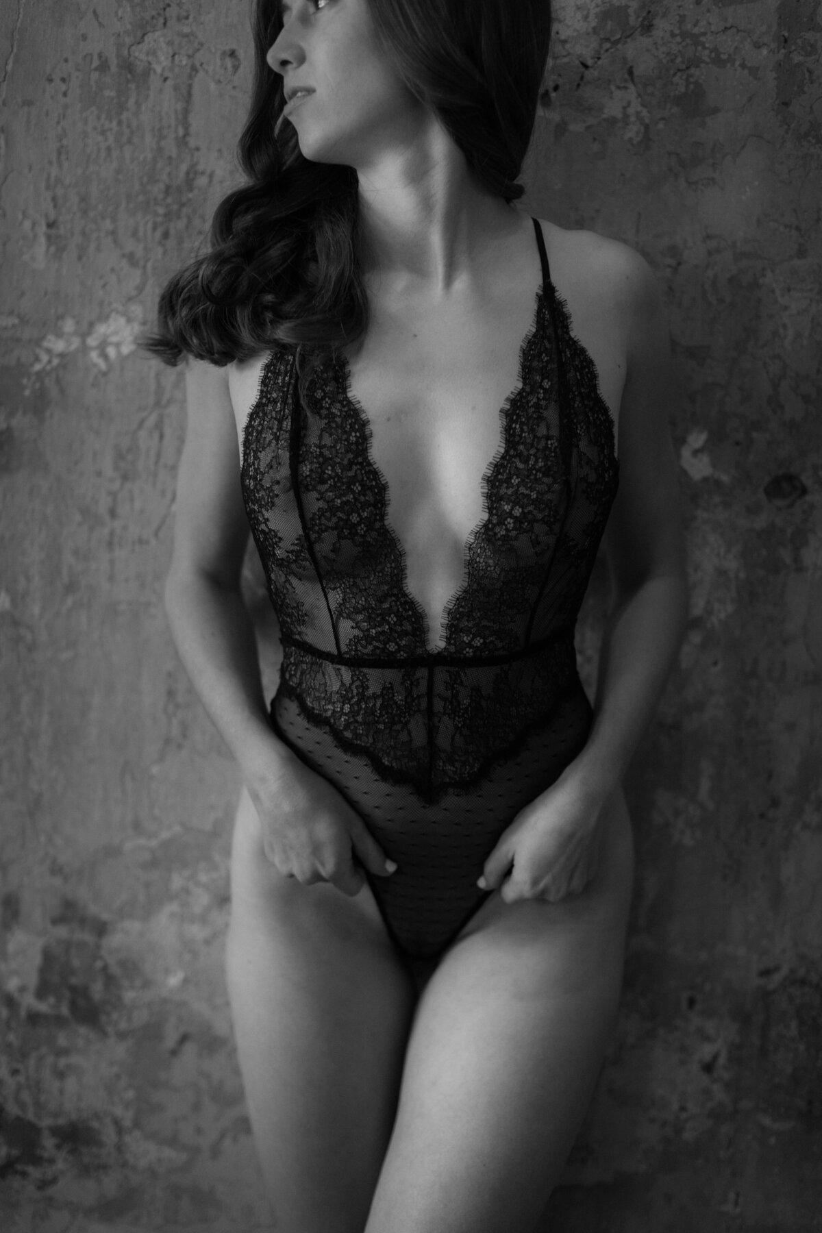 Dark_and_NMoody_Boudoir_Session_at_Maas_Building_Philadelphia_with_Ultimate_Edge_Photography-2