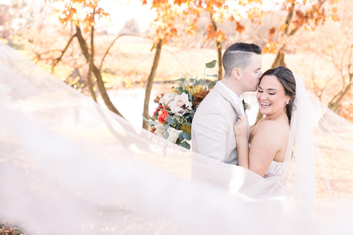 Kevin&Ashley_WeddingPreviews-48