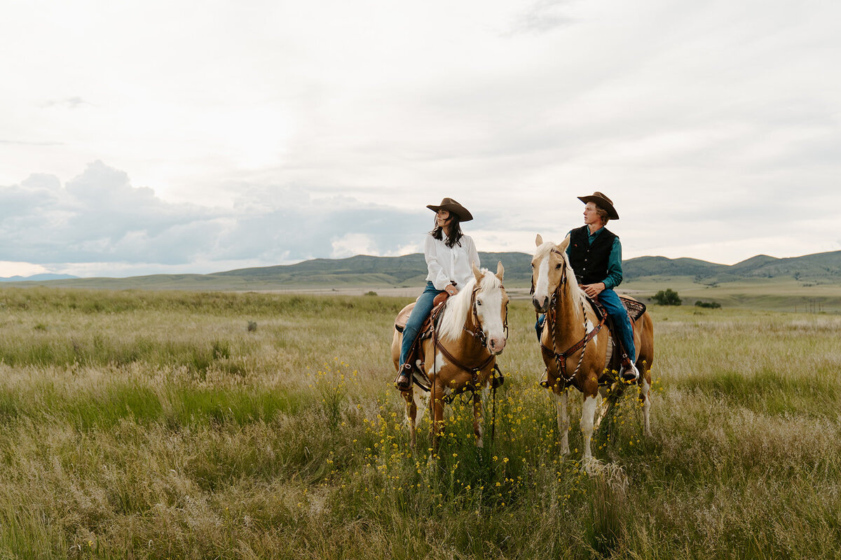 Haylee&William-Headwaters-Montana-VenturetoElope-80_websize