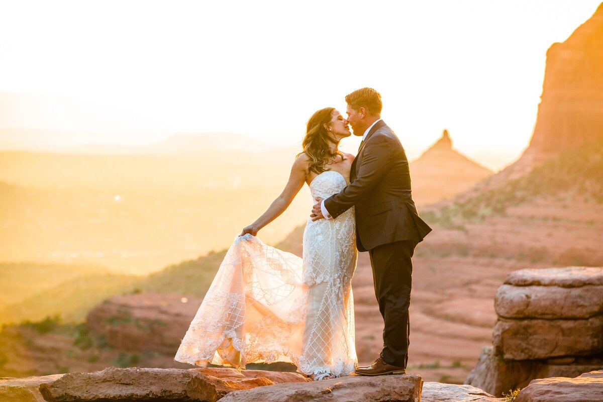 Merry_Go_Round_Rock_Sedona_AZ_Danielle_Holman_Wedding_Photography__0006