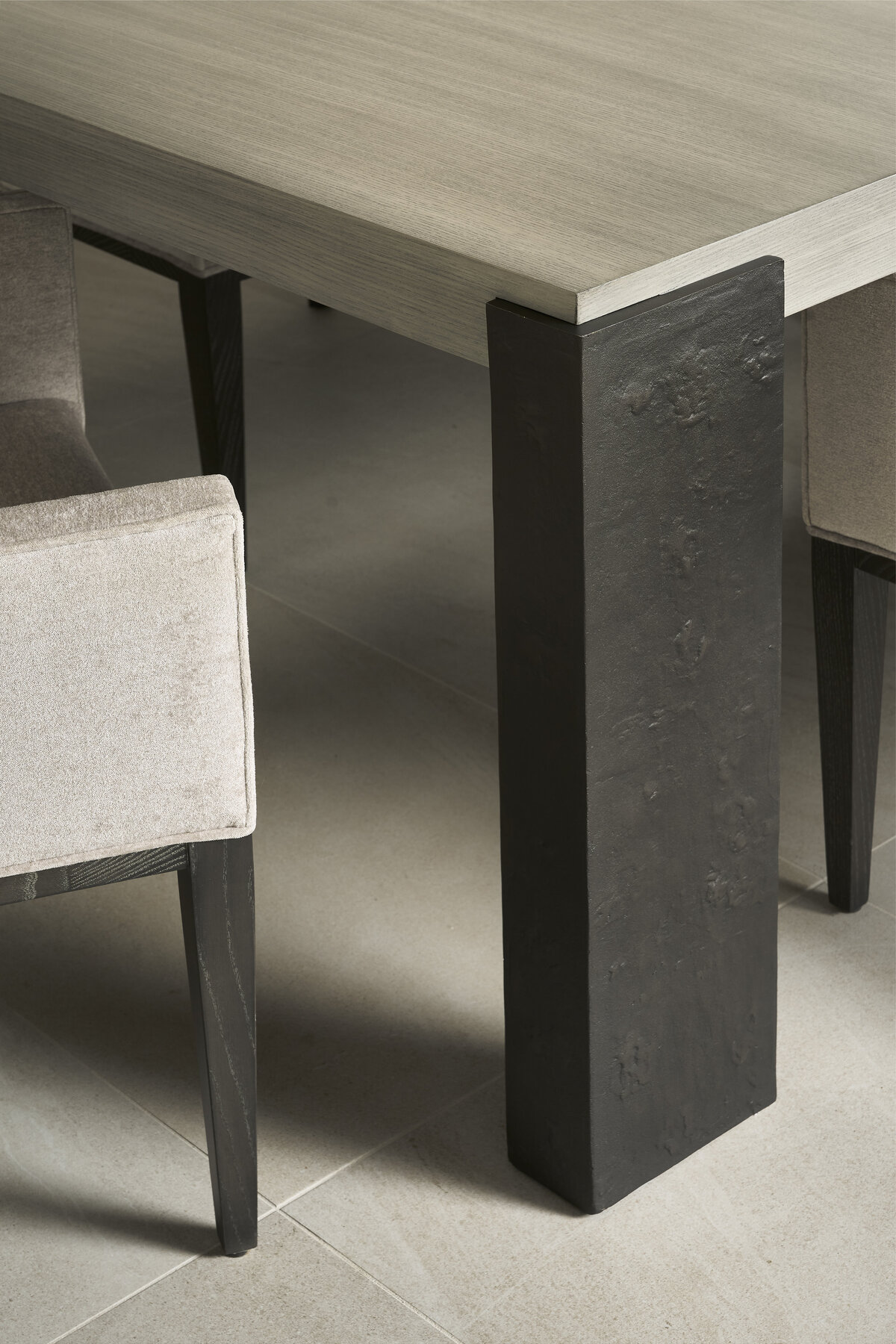 diningtabledetails