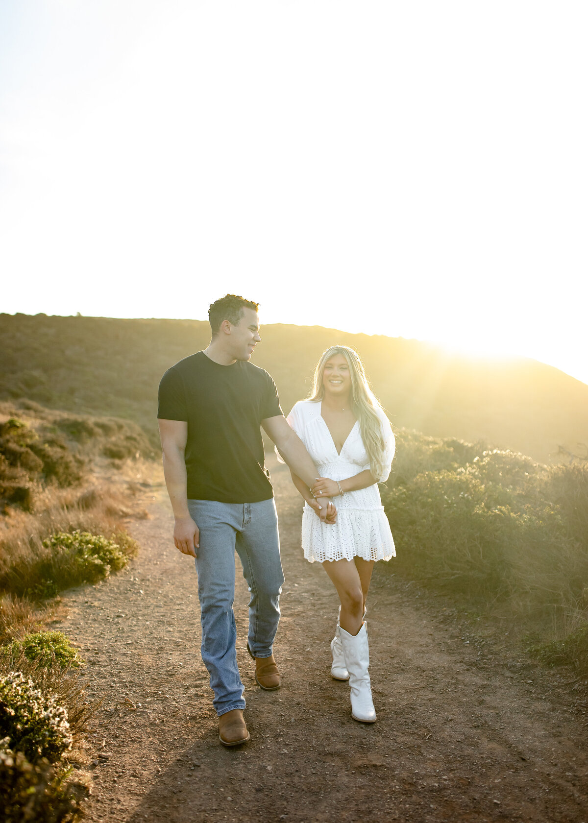 10292022_Julia+JadenEngagements_RodeoBeachCA_AnjaJensenPhotography-115