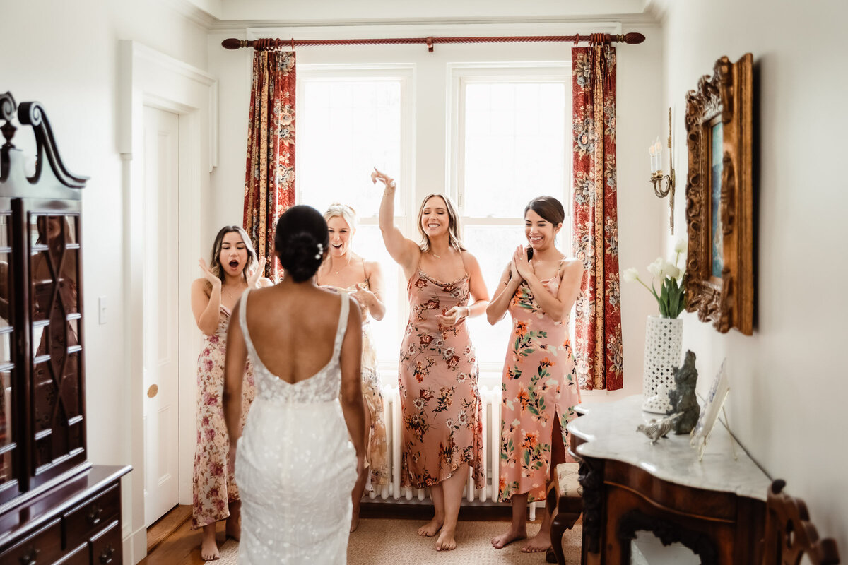 Nicole-Marcelle-Photography_023_eisenhower-house-newport-wedding-brooh-henry
