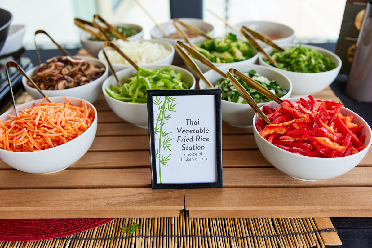 thai fried rice station - Knife and Faulk - corprate event catering dallas