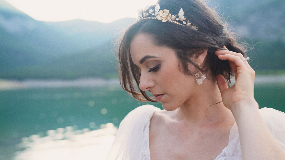 Stunning bridal portrait captured by Castano Films, modern wedding videographer in Calgary, Alberta. Featured on the Bronte Bride Vendor Guide.