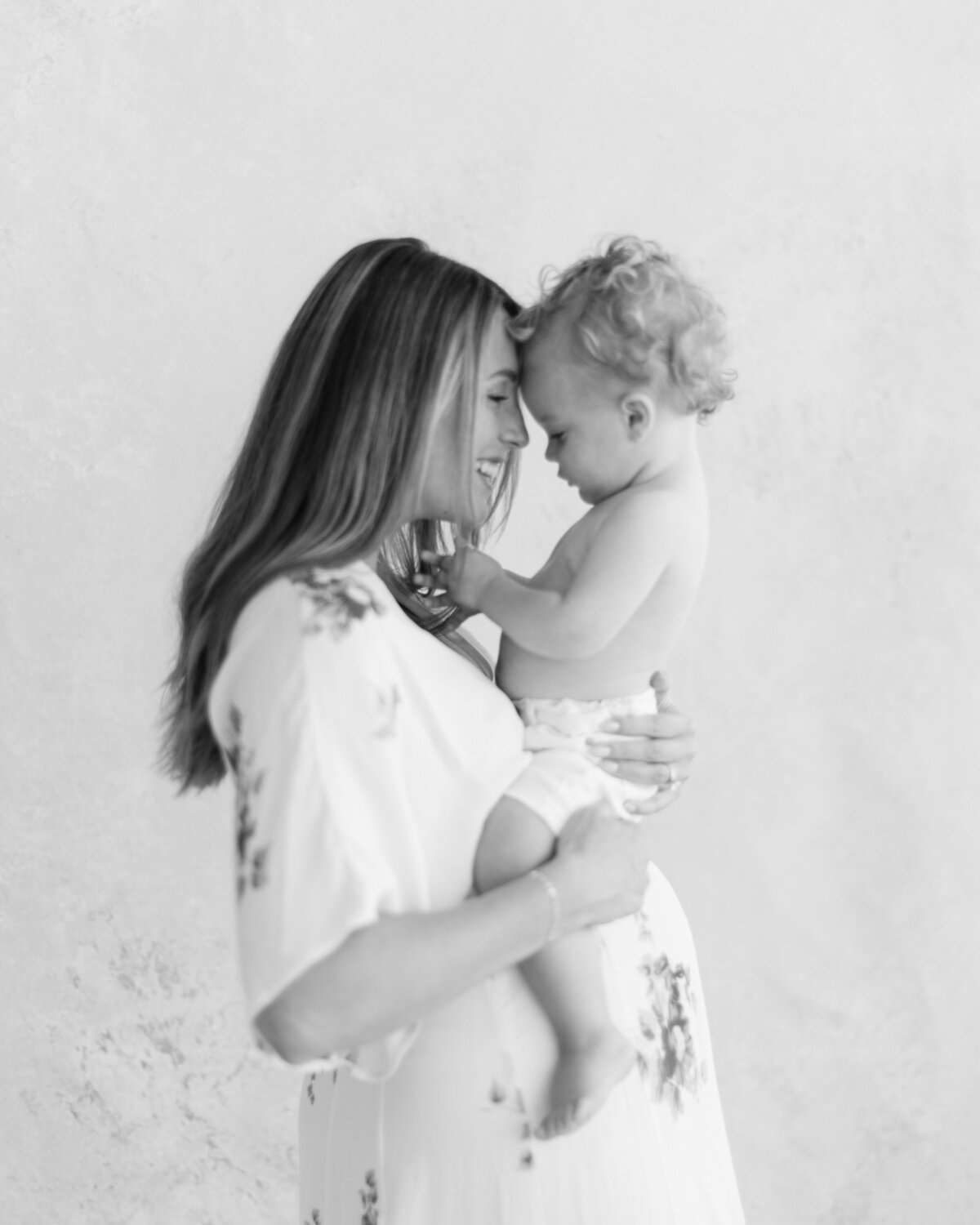 A Philadelphia in-studio maternity portrait session with siblings - 8