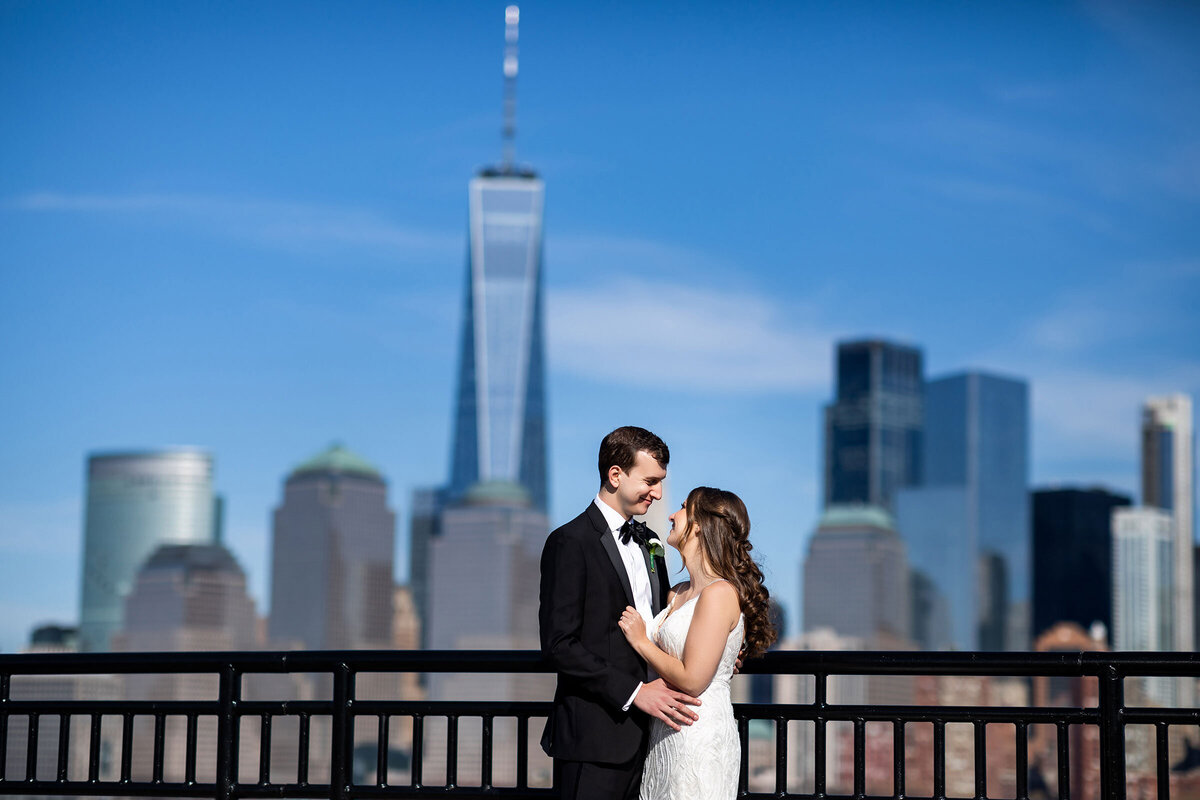 emma-cleary-new-york-nyc-wedding-photographer-videographer-wedding-venue-liberty-house-4