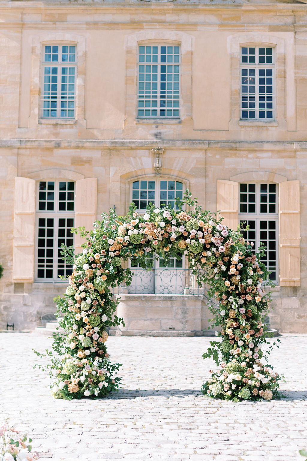 Chateau_de _Villette_paris_wedding_florist_capucineatelierfloral-9