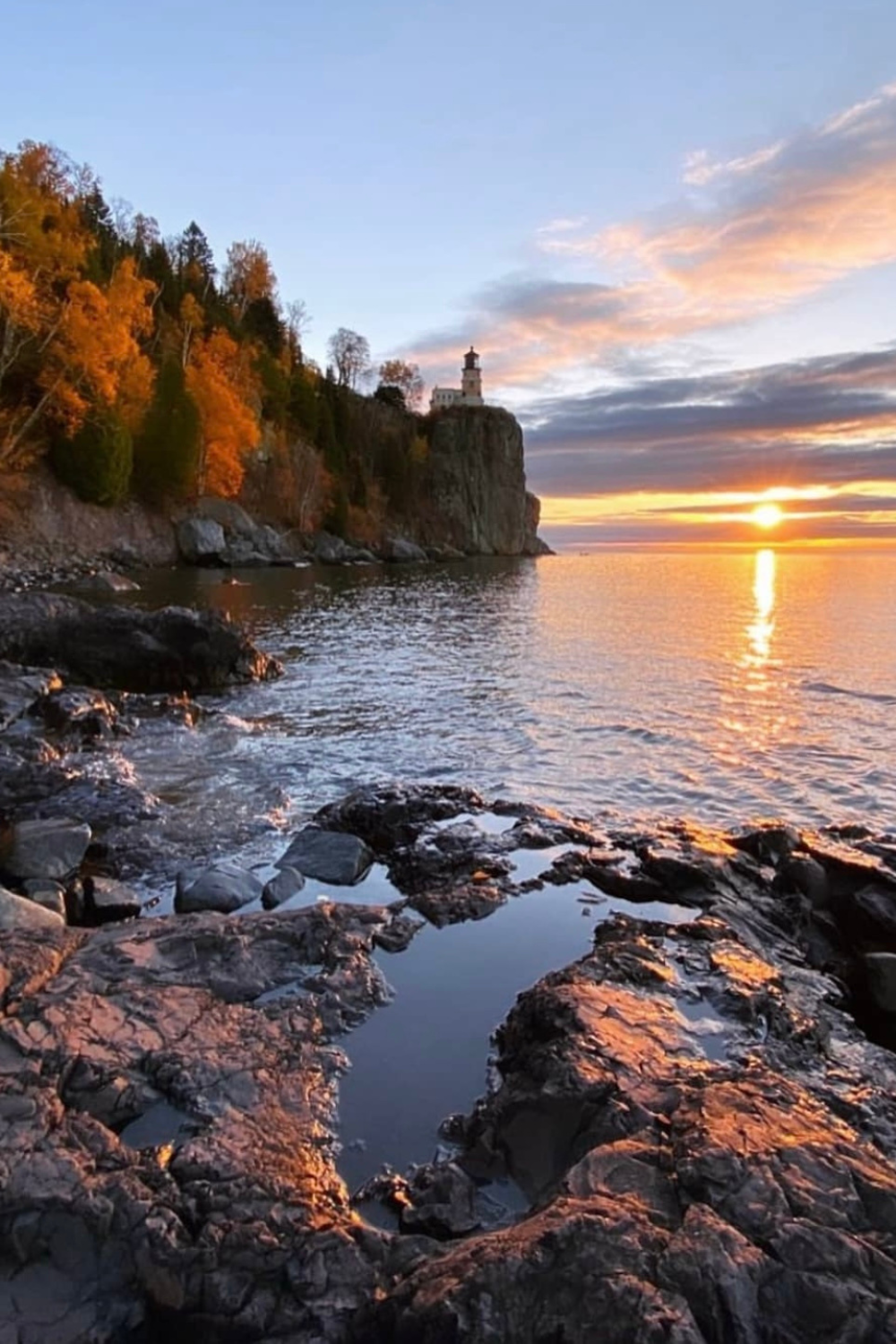 Unveil the digital excellence behind Retreat to Lake Superior in our portfolio. The Agency specializes in creating engaging online experiences and brands that attract and convert. Let's transform your rental next.