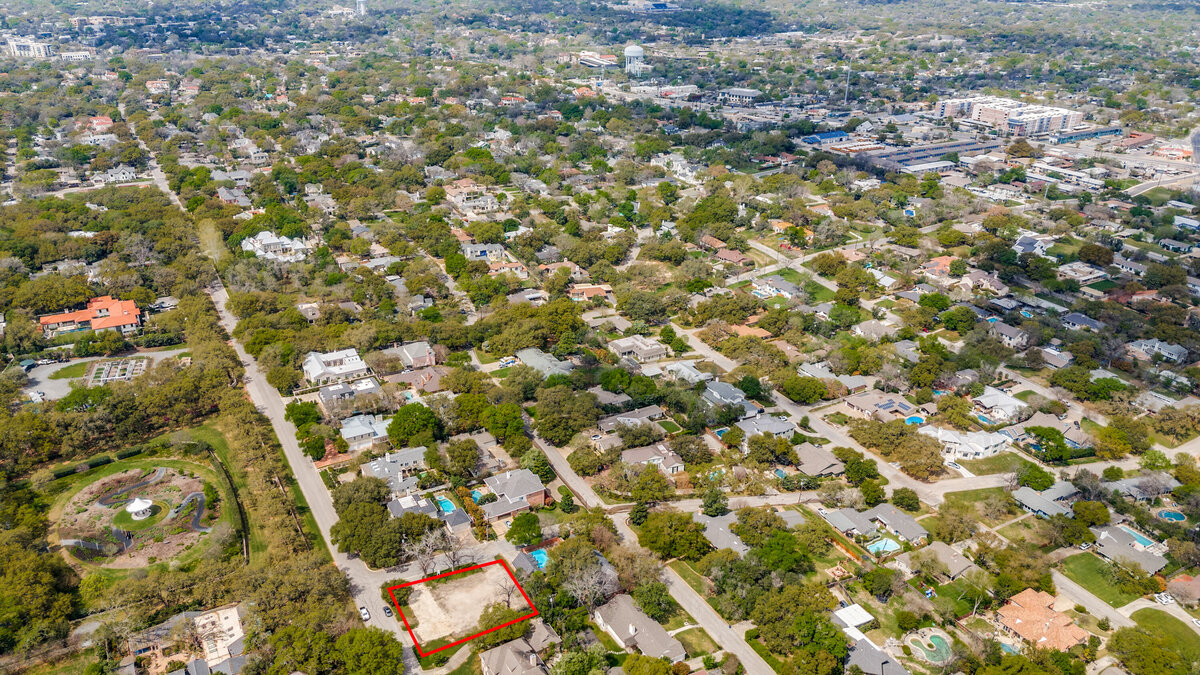 701-ivy-ln-terrell-hills-tx-78209-High-Res-18