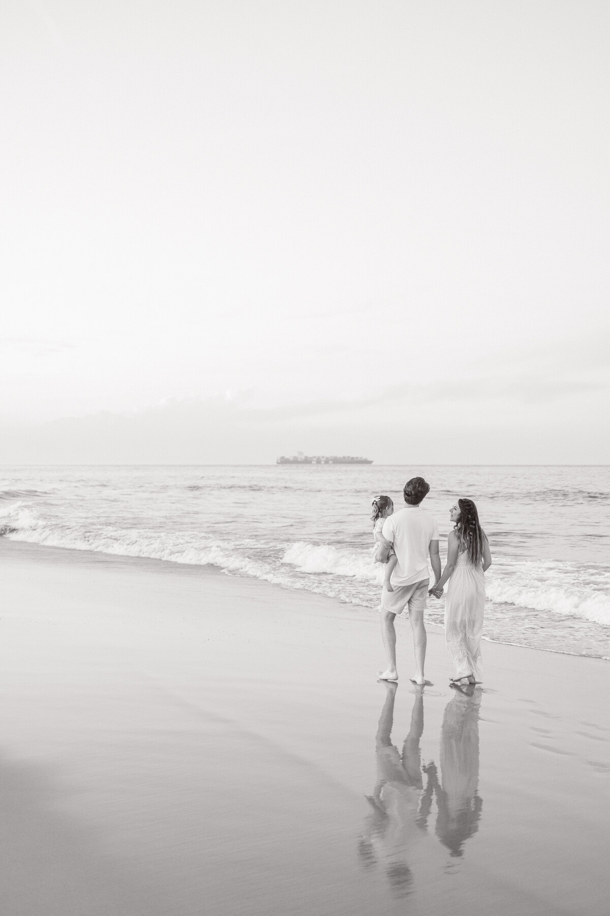 black-and-white-family-photo-on-the-beach-virginia-beach