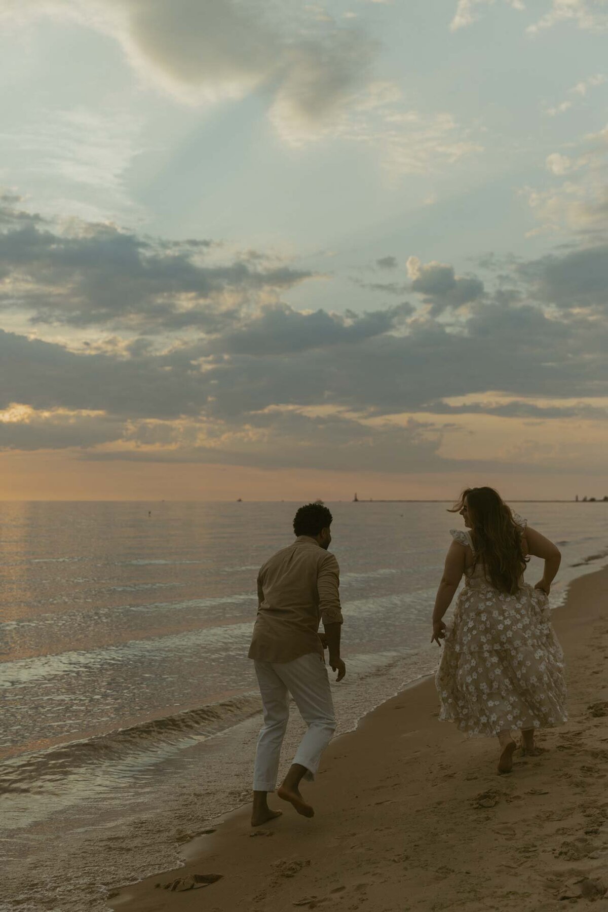 Lake-Michigan-Engagement-Session-125_1