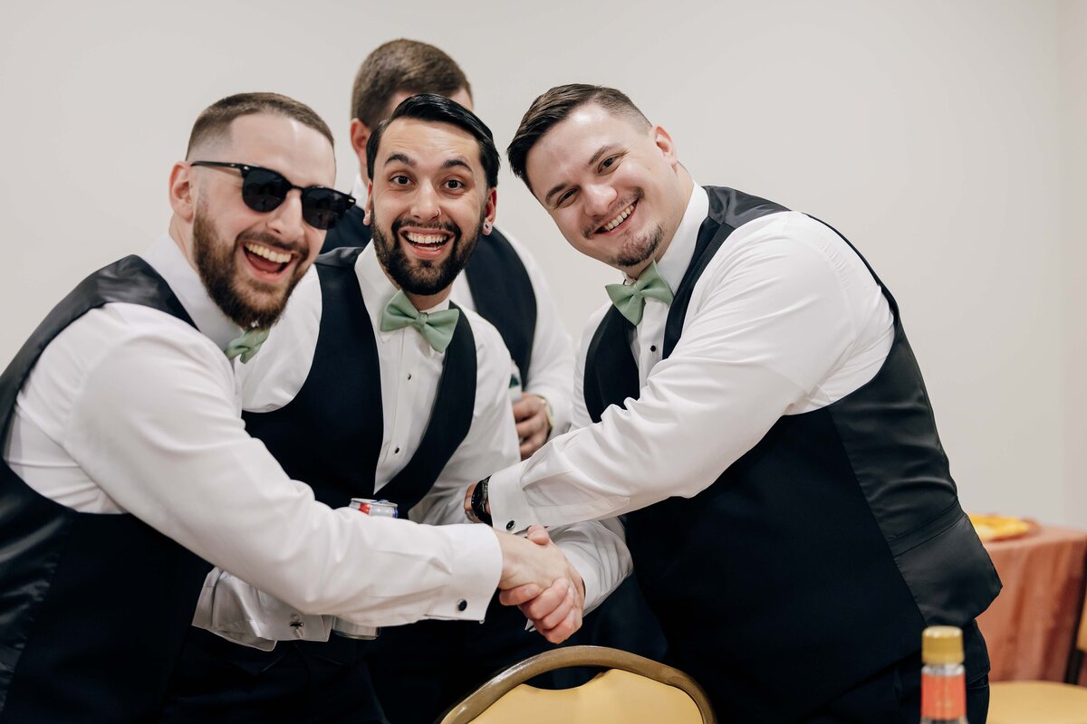 Groom-40 (2024-06-21T02_02_54.576)