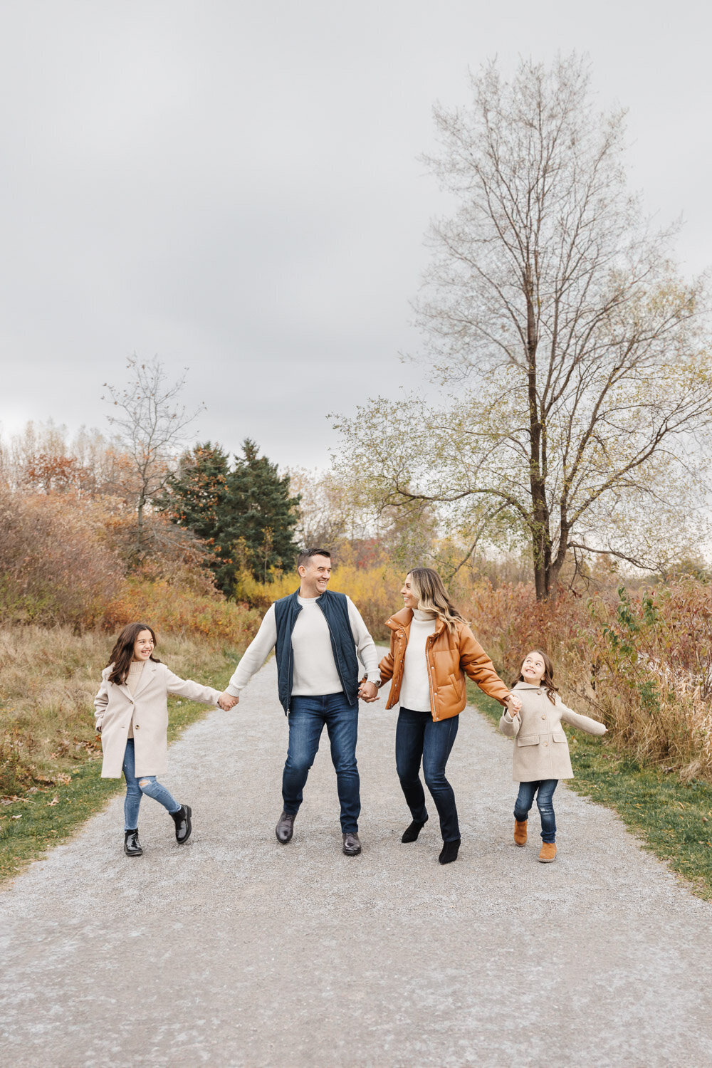 outdoor-family-photographer-fall