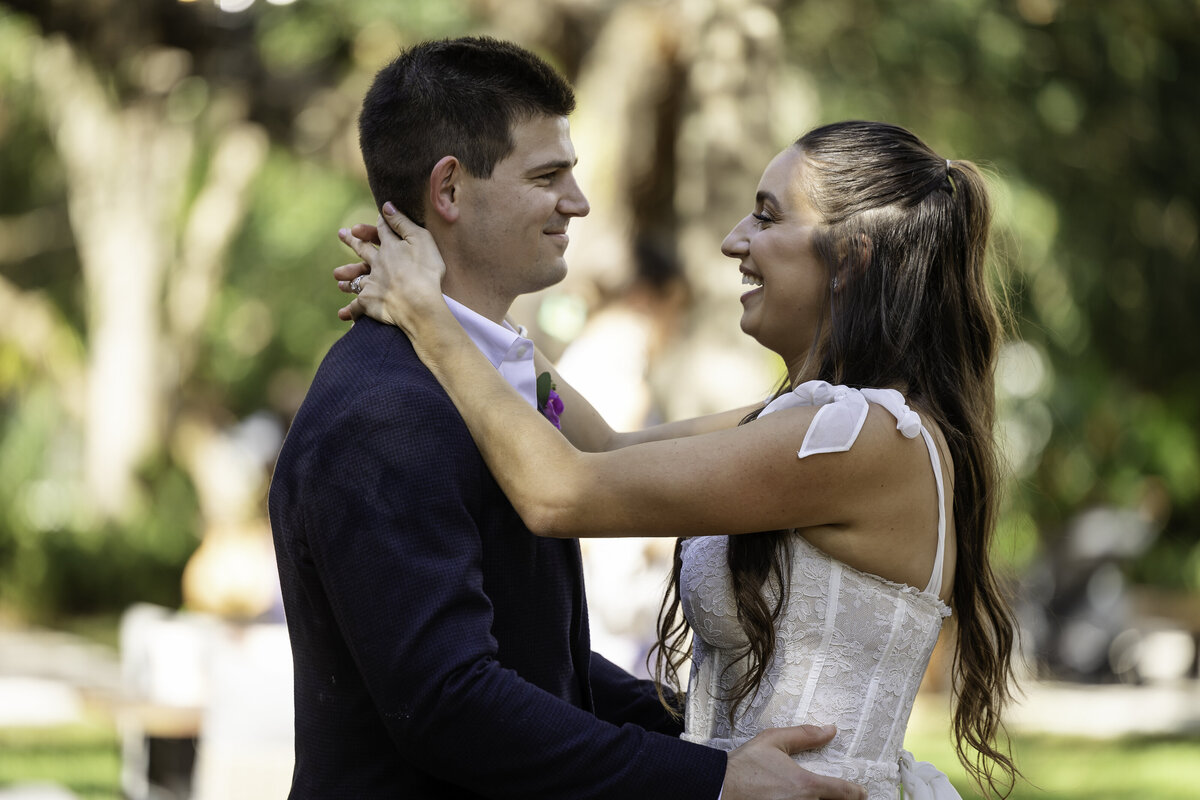 0212-cara-dehart-lewis-photography-del-favero-oasis-tampa-elopement-in-florida-chantilly-chic-celebrations