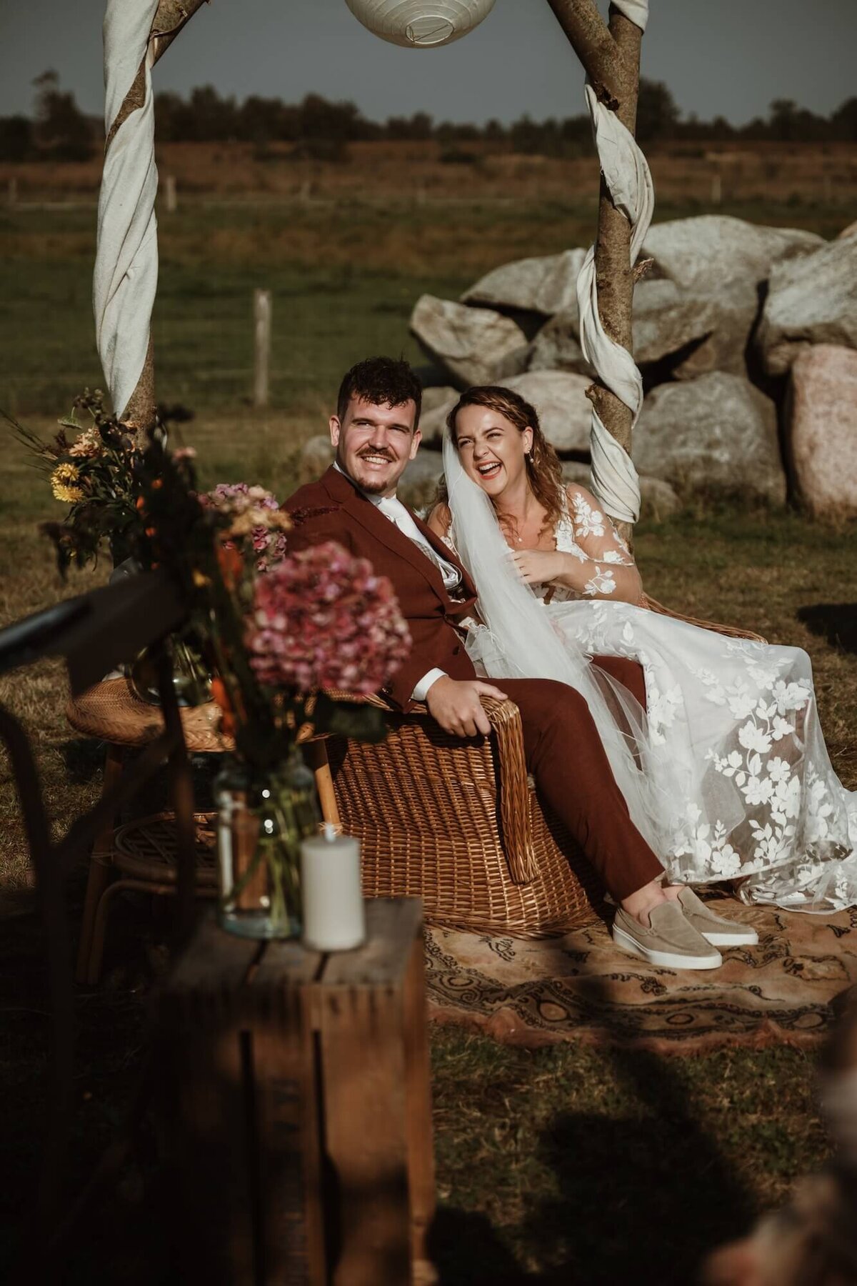 bruidspaar ceremonie door fotograaf Eline Hemelt