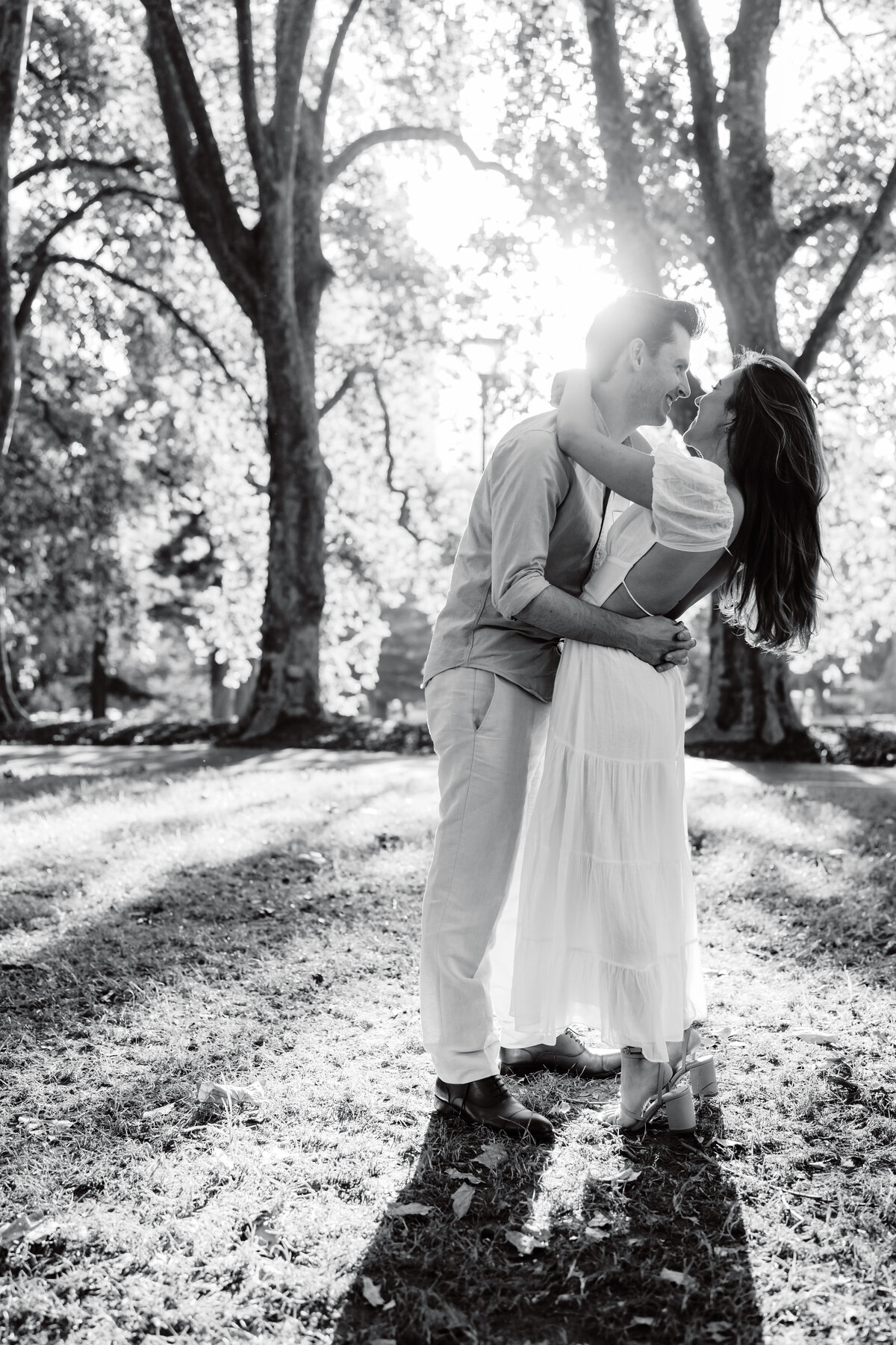 Carlton-Gardens-Engagement-Shoot