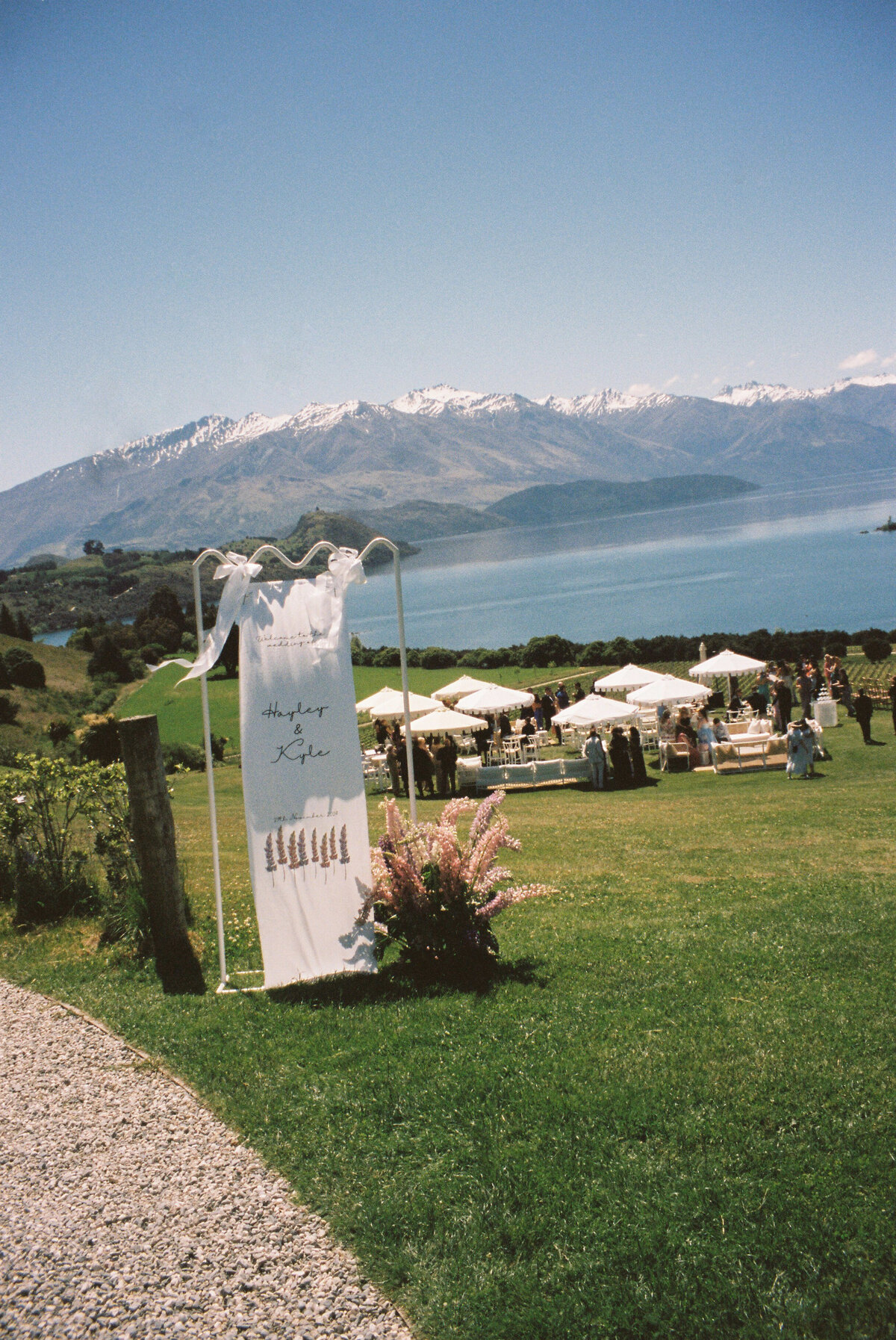 Hayley-Kyle-Wedding-Wanaka-2024-Rippon-Taylor-Kezia-Photography-35MM-FILM-30