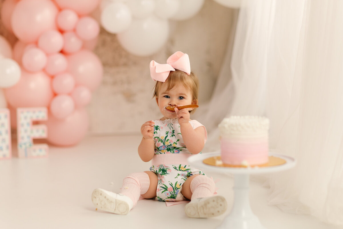 NWA cake smash photographer, milestone portrait session, baby birthday photoshoot Northwest Arkansas, best cake smash photography near me Fayetteville AR