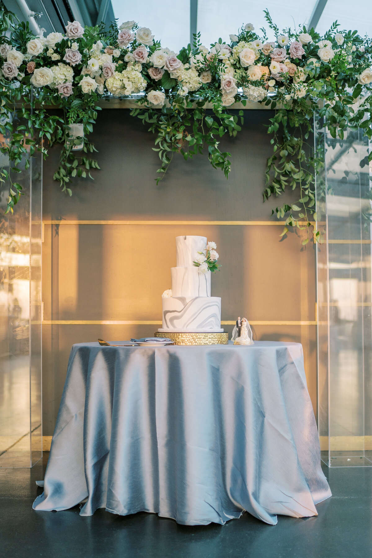 01details_megan+matt-201