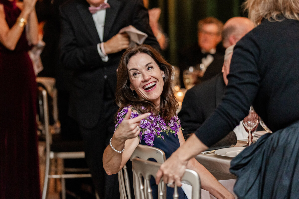 four-seasons-chicago-fall-wedding-alex-ferreri--66