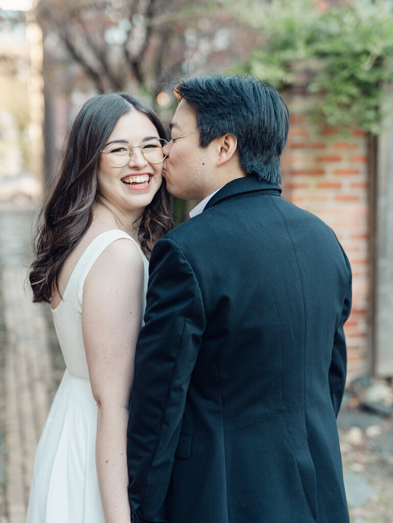 Chelsea&Wes-OldTownAlexandriaEngagementSession-BaltimoreMarylandHybridWeddingPhotographer-NicoleSimenskyPhotography-16
