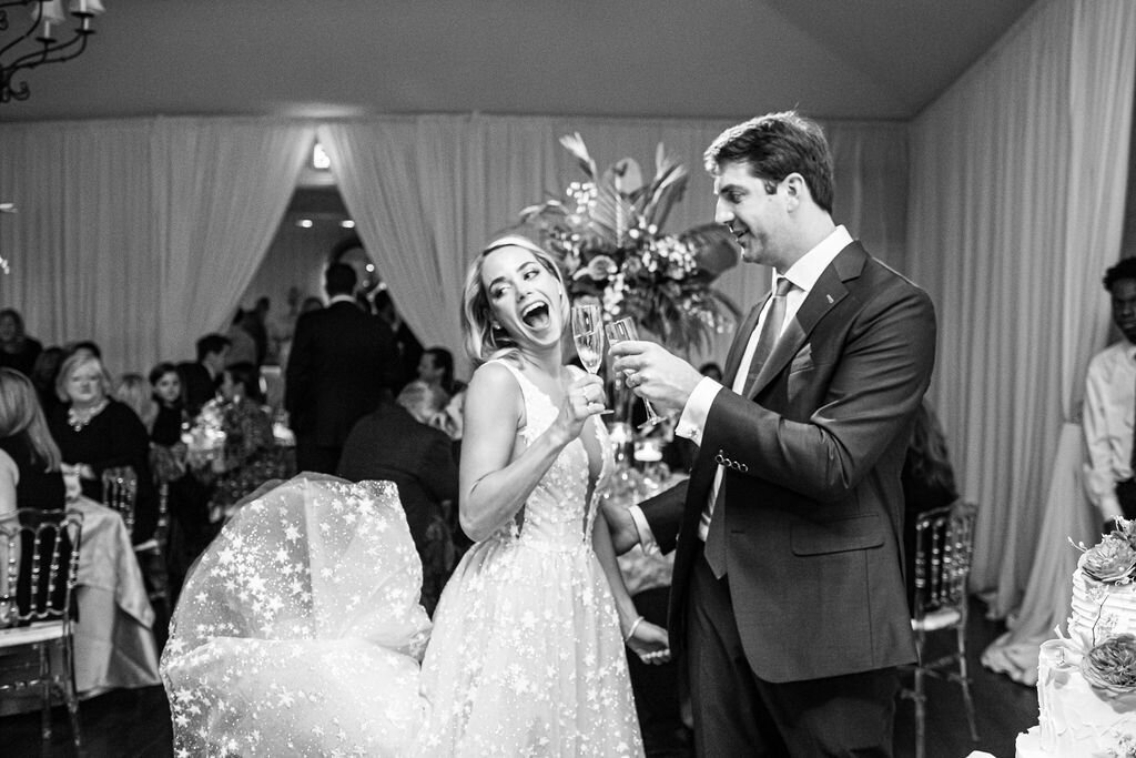 Couple dancing under the gazebo, Maryland Elopement Photography