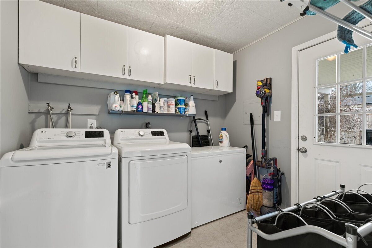 1600 Manor Blvd, Lancaster, PA 17603 The Moore Group