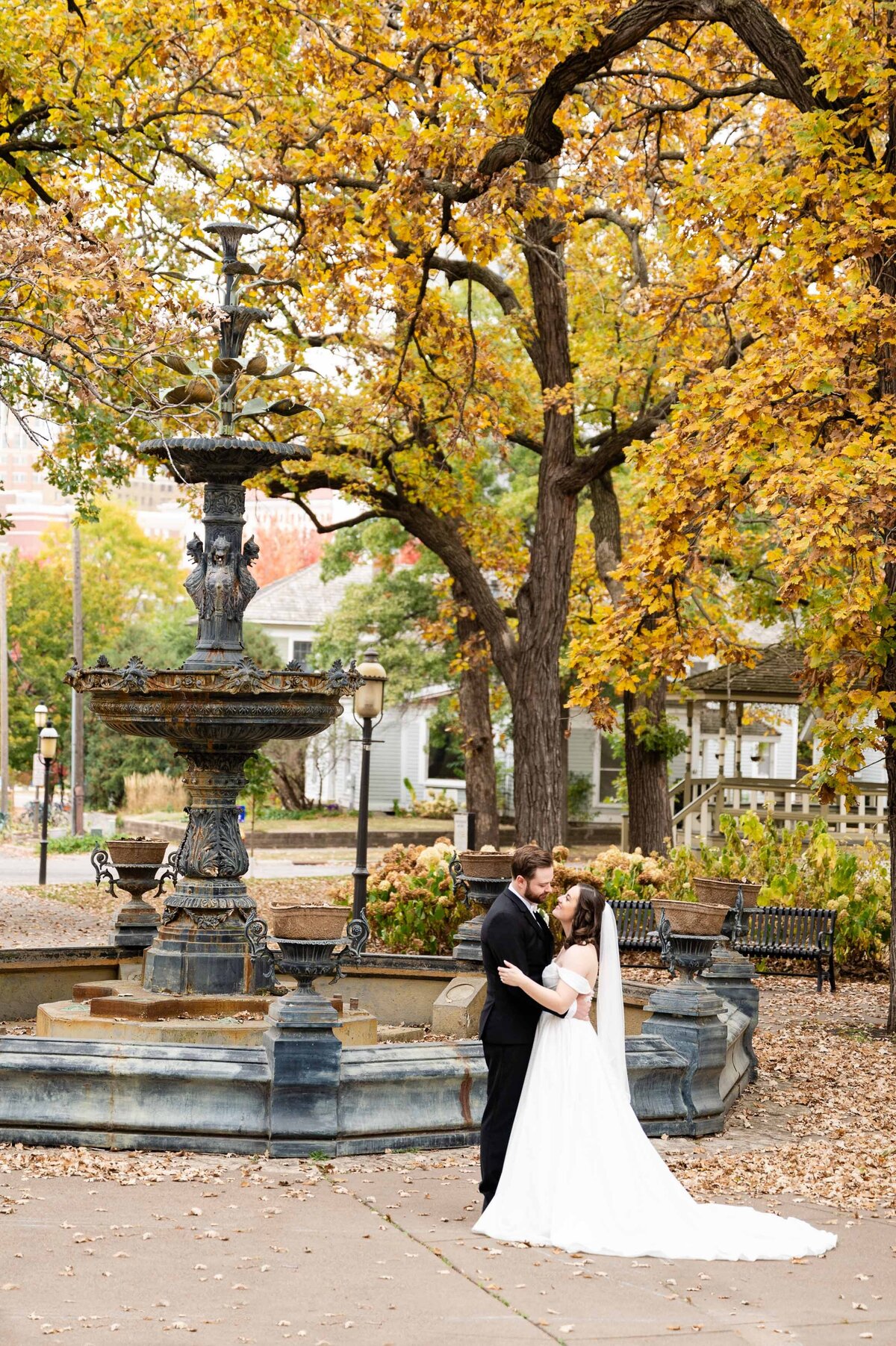 molly-alex-landmark-center-mn-wedding-day-23