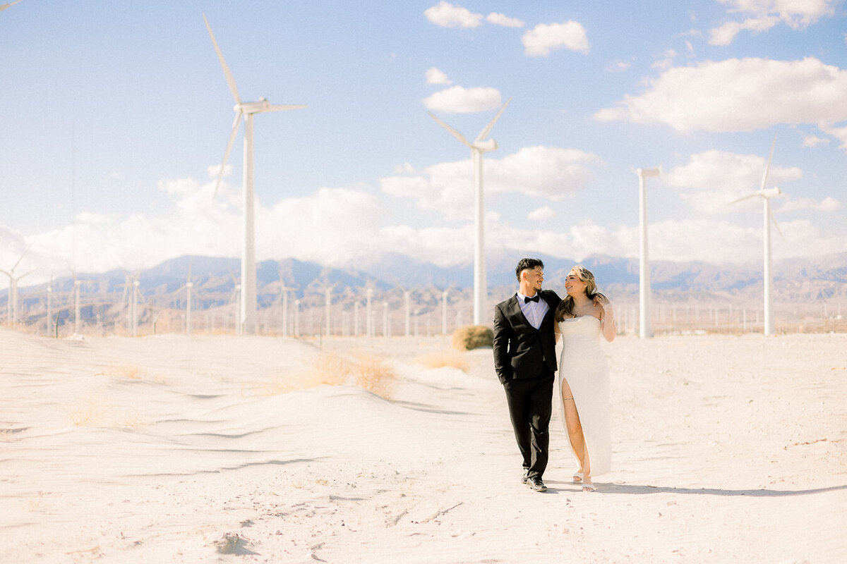 palm-springs-windmills-engagement-photo-session-brenda-nunez-photography-9