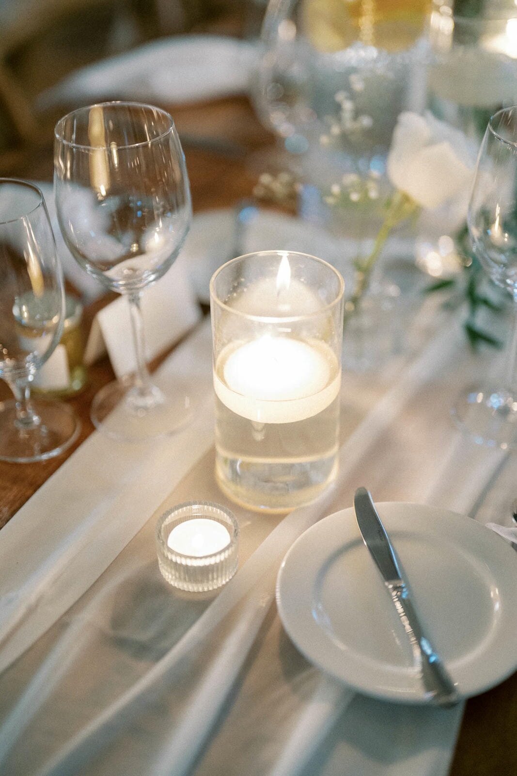 W11-Wedding-Photos-Caledon-Valley-Estate-Eleanor-and-Michael-2024-11-02-2500px-1181