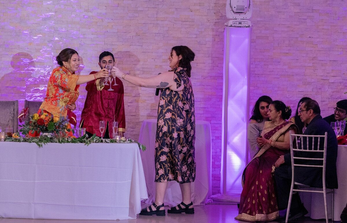Indian-Chinese-wedding-Renaissance-toast-cake-cutting-3
