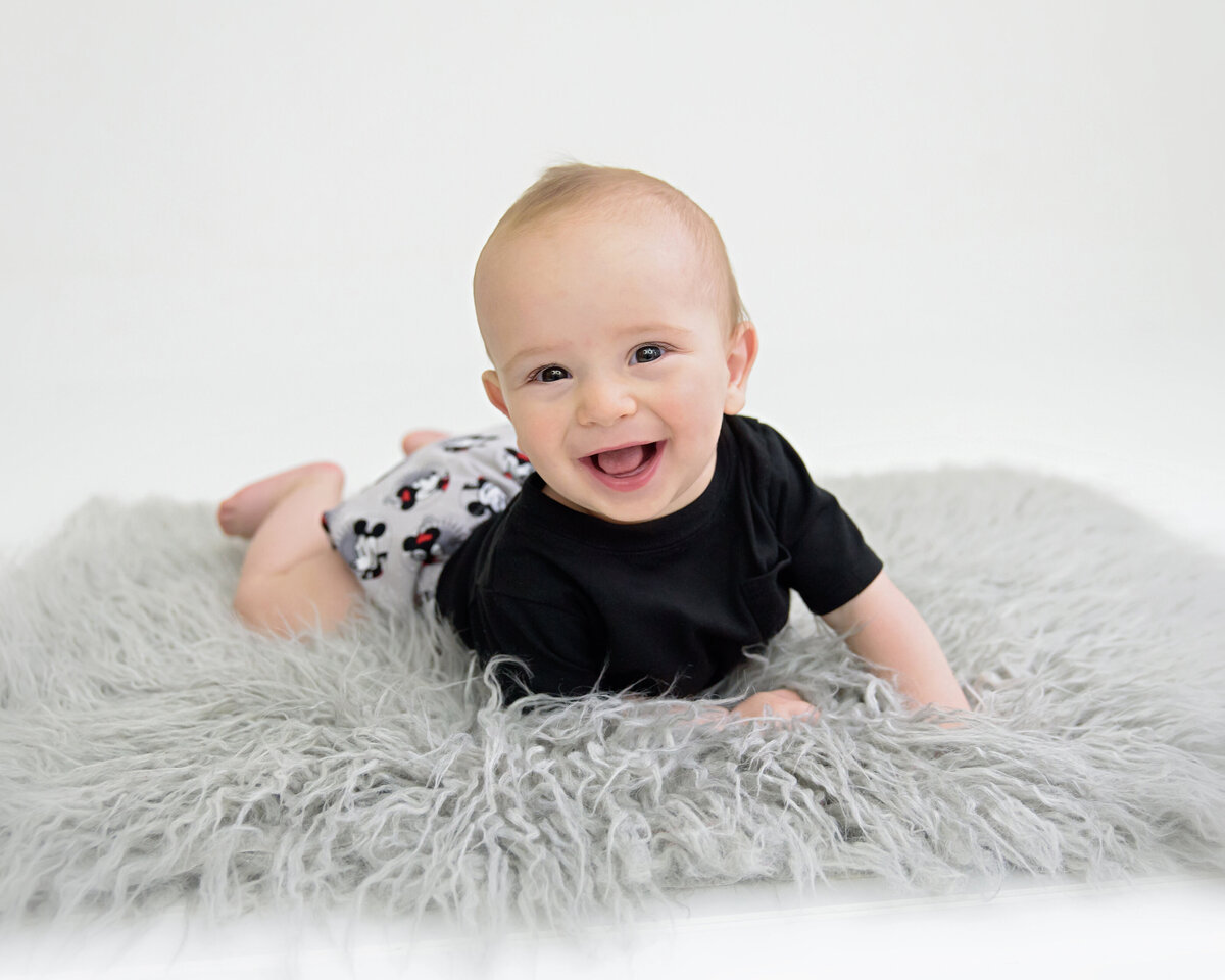 milestone Six-month-one-year-simplistic-cakesmash-keller-dfw -baby-3photographer-