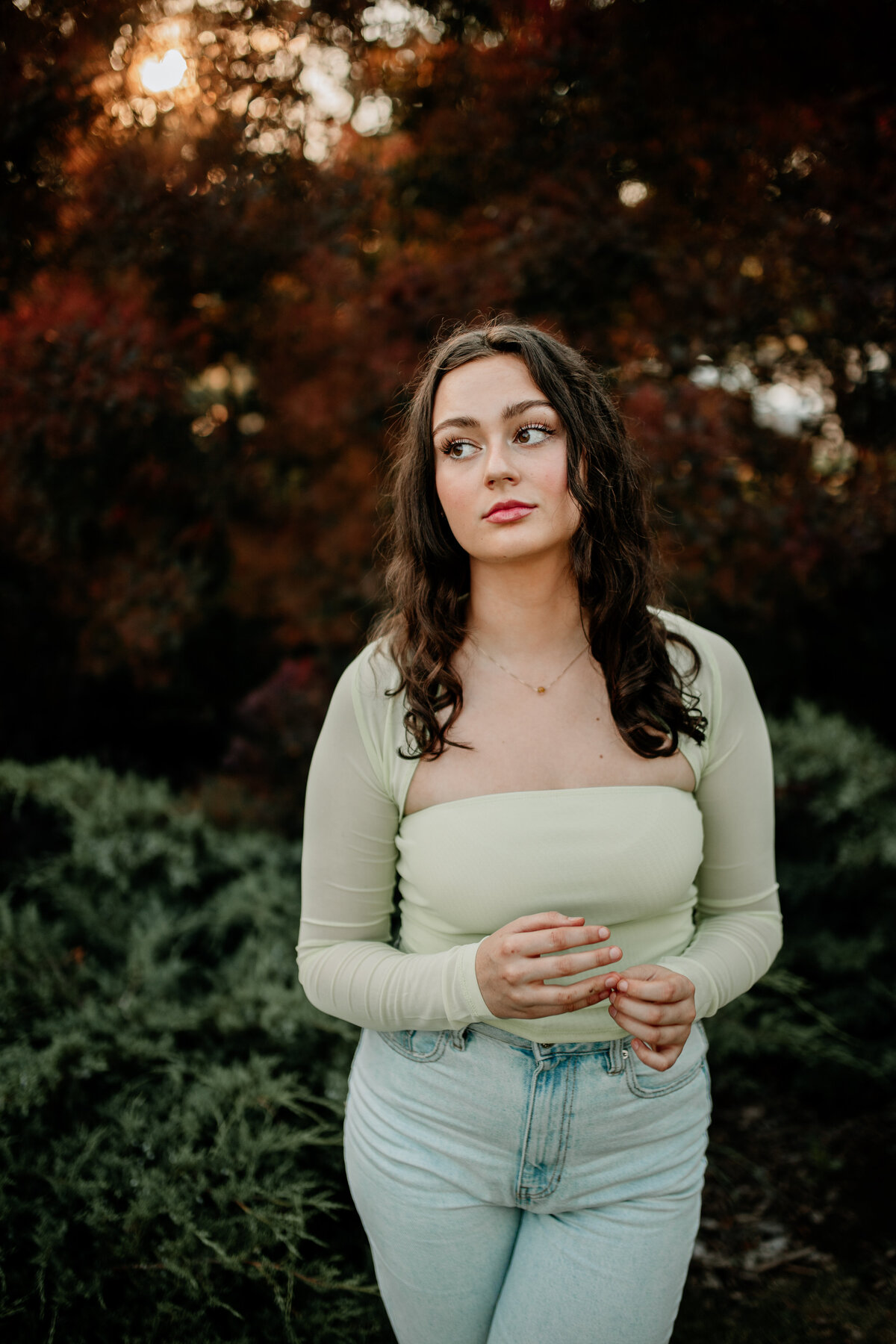 Effortless poses for senior pictures