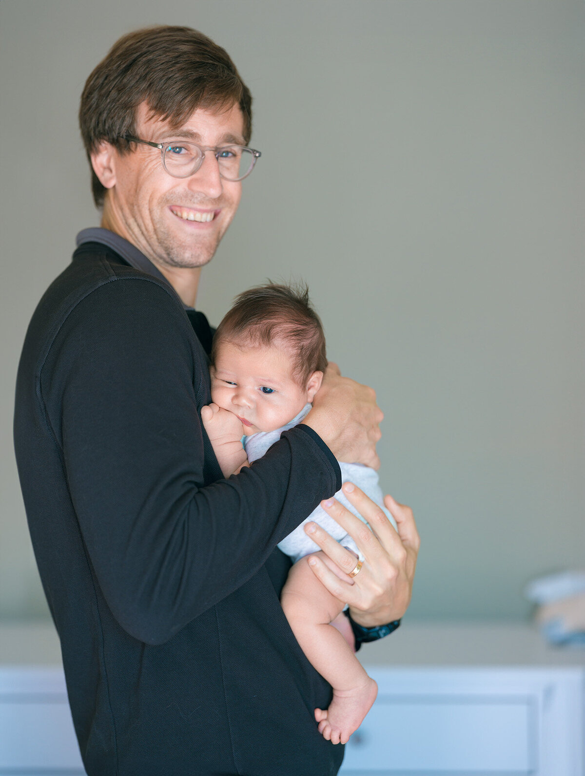 los-altos-newborn-photographer-dad-baby