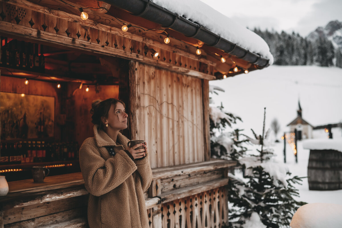 gluehwein-lagerfeuer-jufenalm-winter5