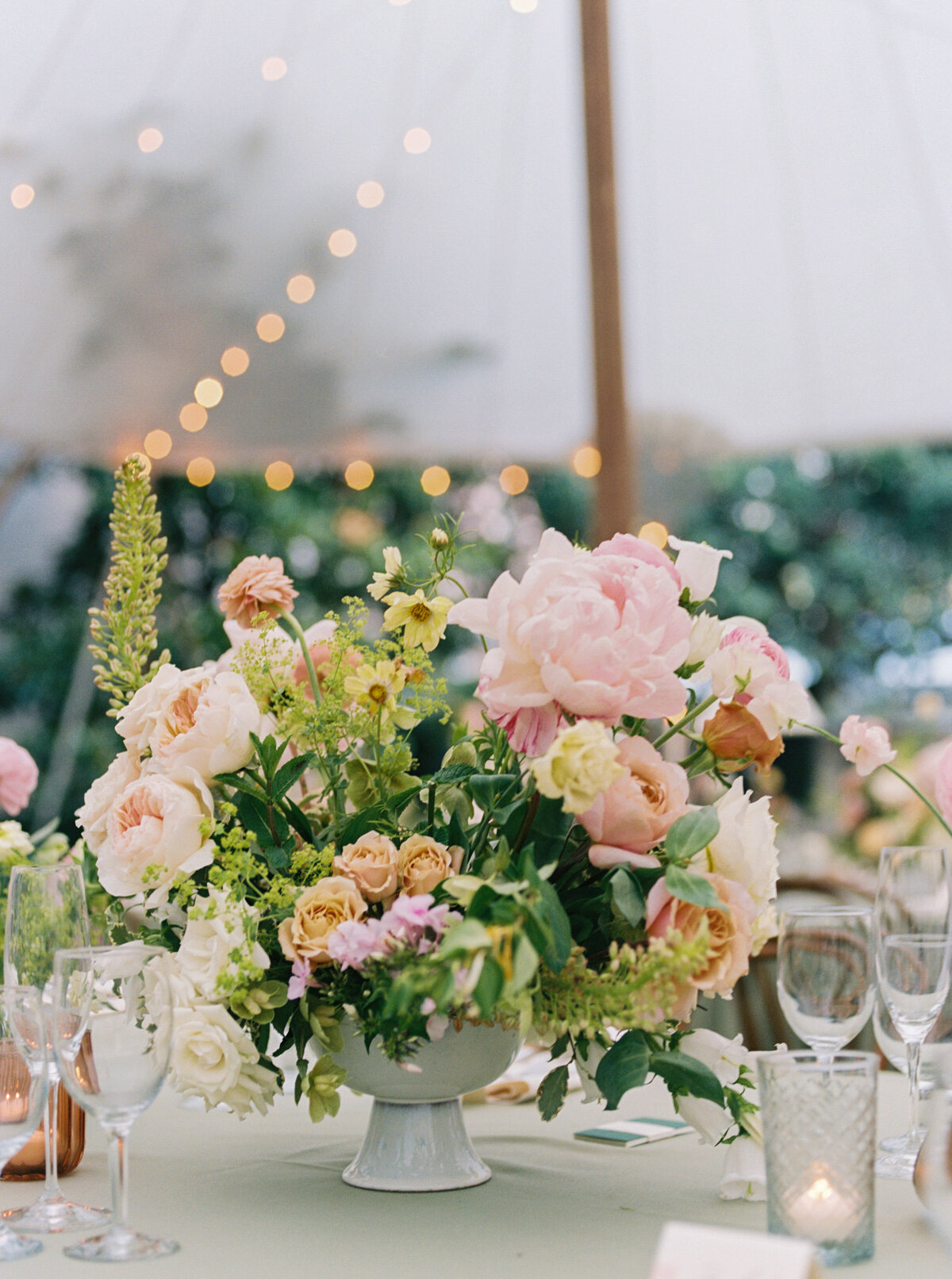 Lizzie Baker Photo _ Gibbes Museum Wedding _ Charleston Wedding Photographer _ Lowcountry Wedding _ Charleston Tented Wedding-107