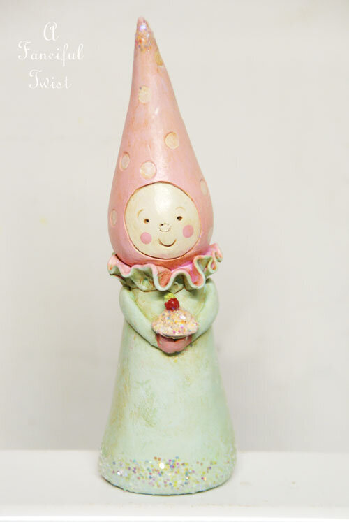 sweetcream-cupcakington-front