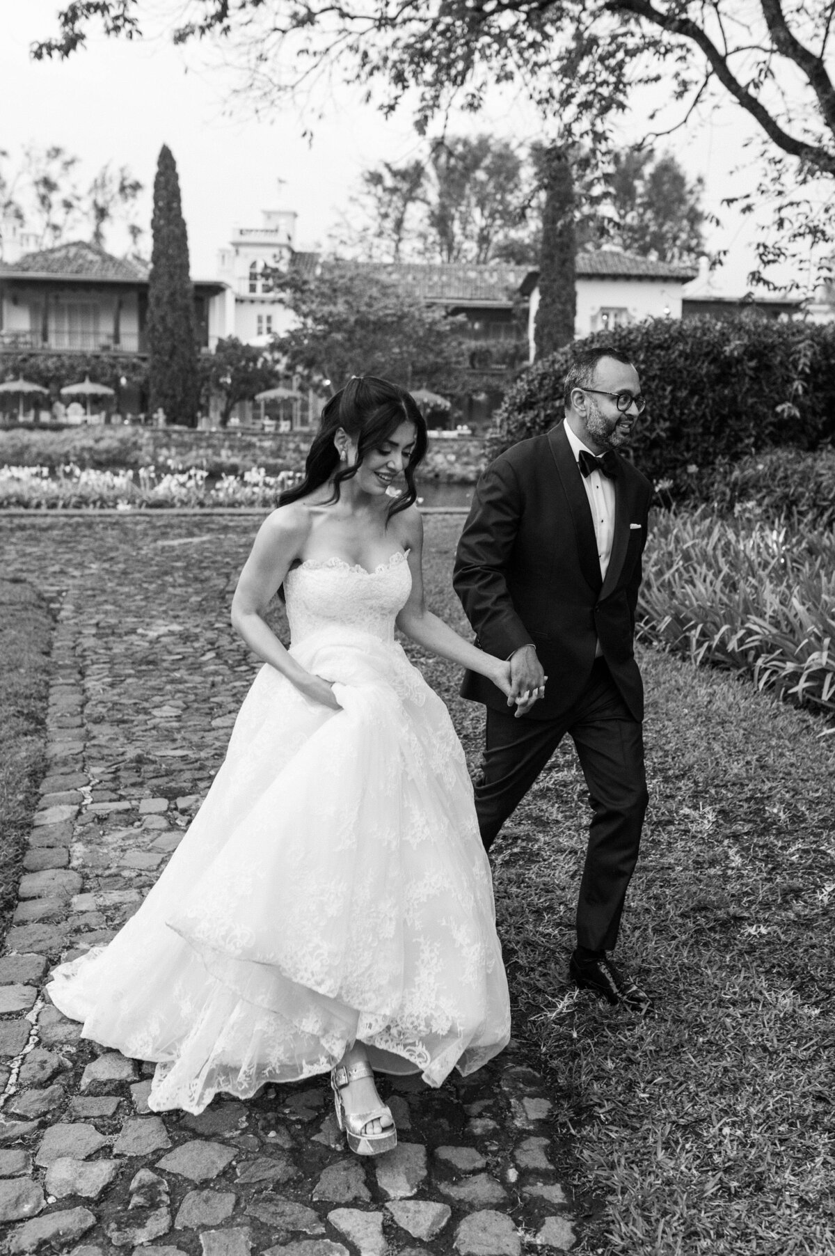 515-Villa-Bokeh-Antigua-Guatemala-Kemberly-Ankeet-Wedding-173