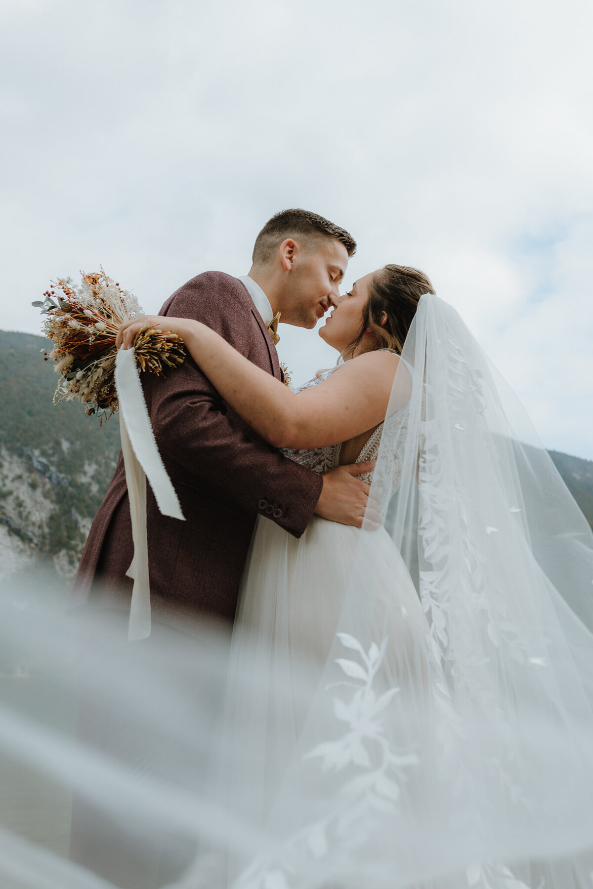mariage_mairie_grenoble_chloelaydevant-49