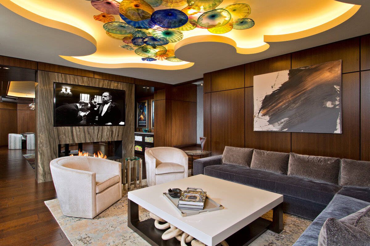 living room with mix of dark and light furniture