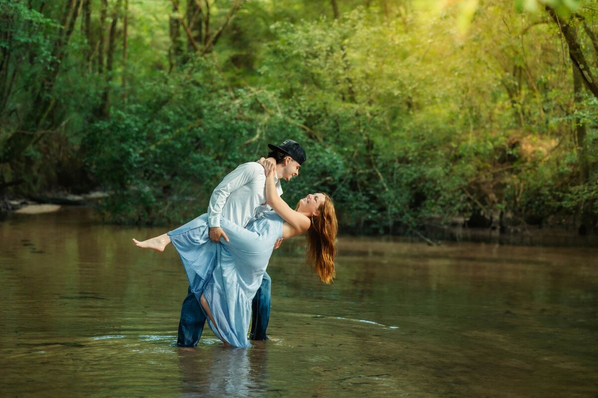 newnan_ga_engagement_photograph