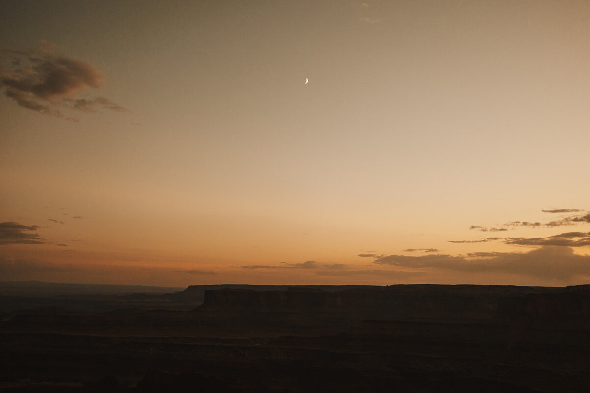 moab-elopement-sunset