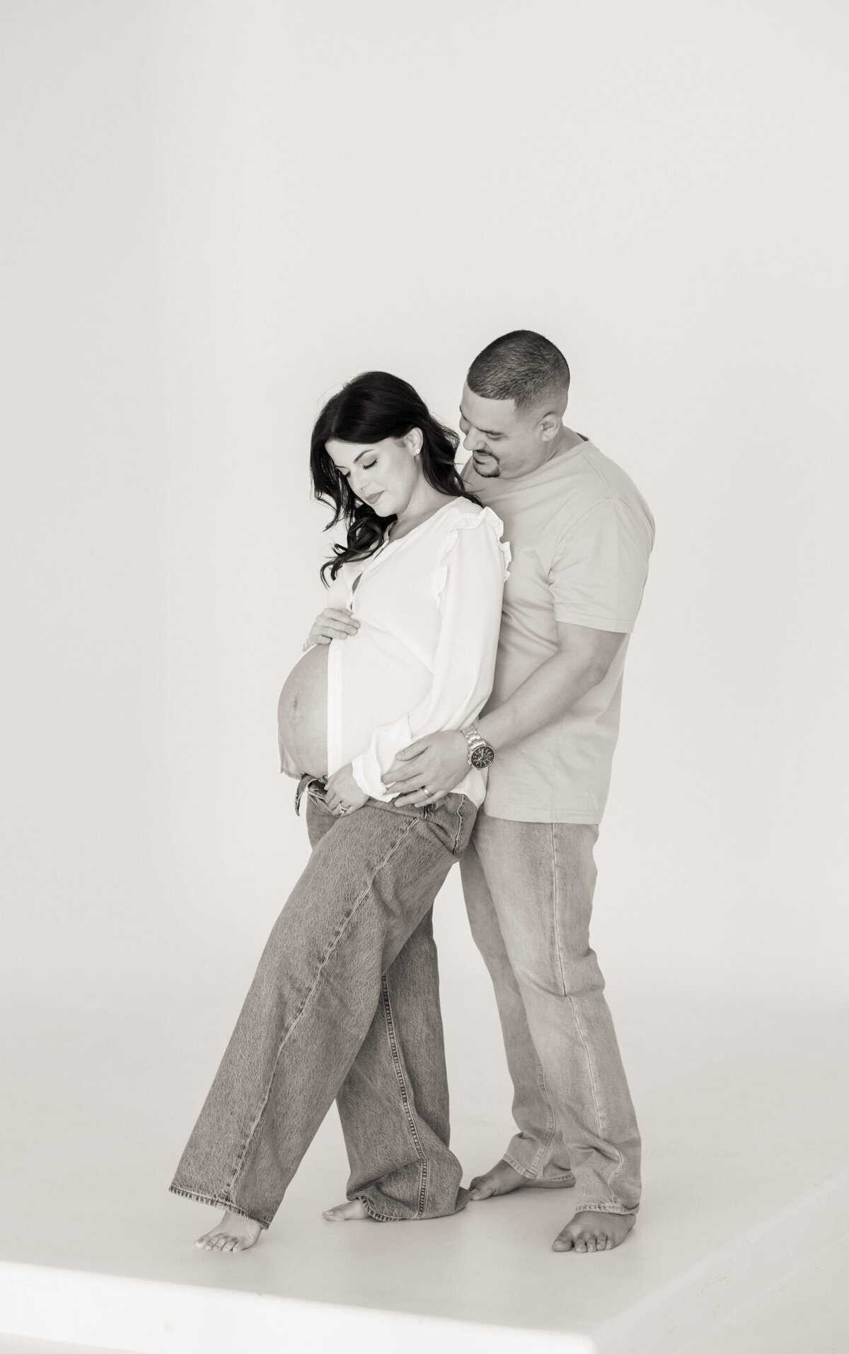 emmiclaire-studio-maternity-couple-jacksonville-fl