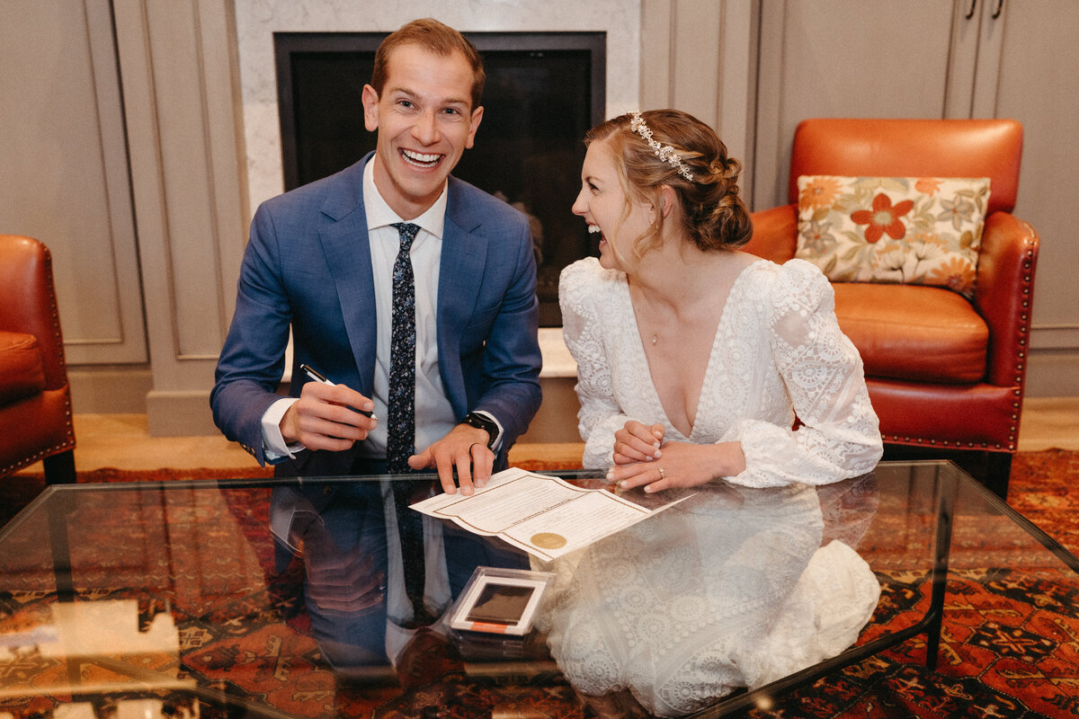 Sam-Murch-Photography-Ouray-Winter-Elopement-with-dog-75