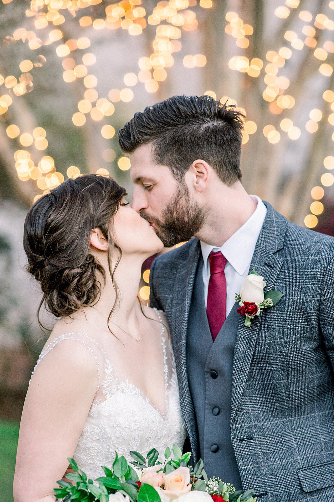 kiss Vizcaya Sacramento, CA wedding