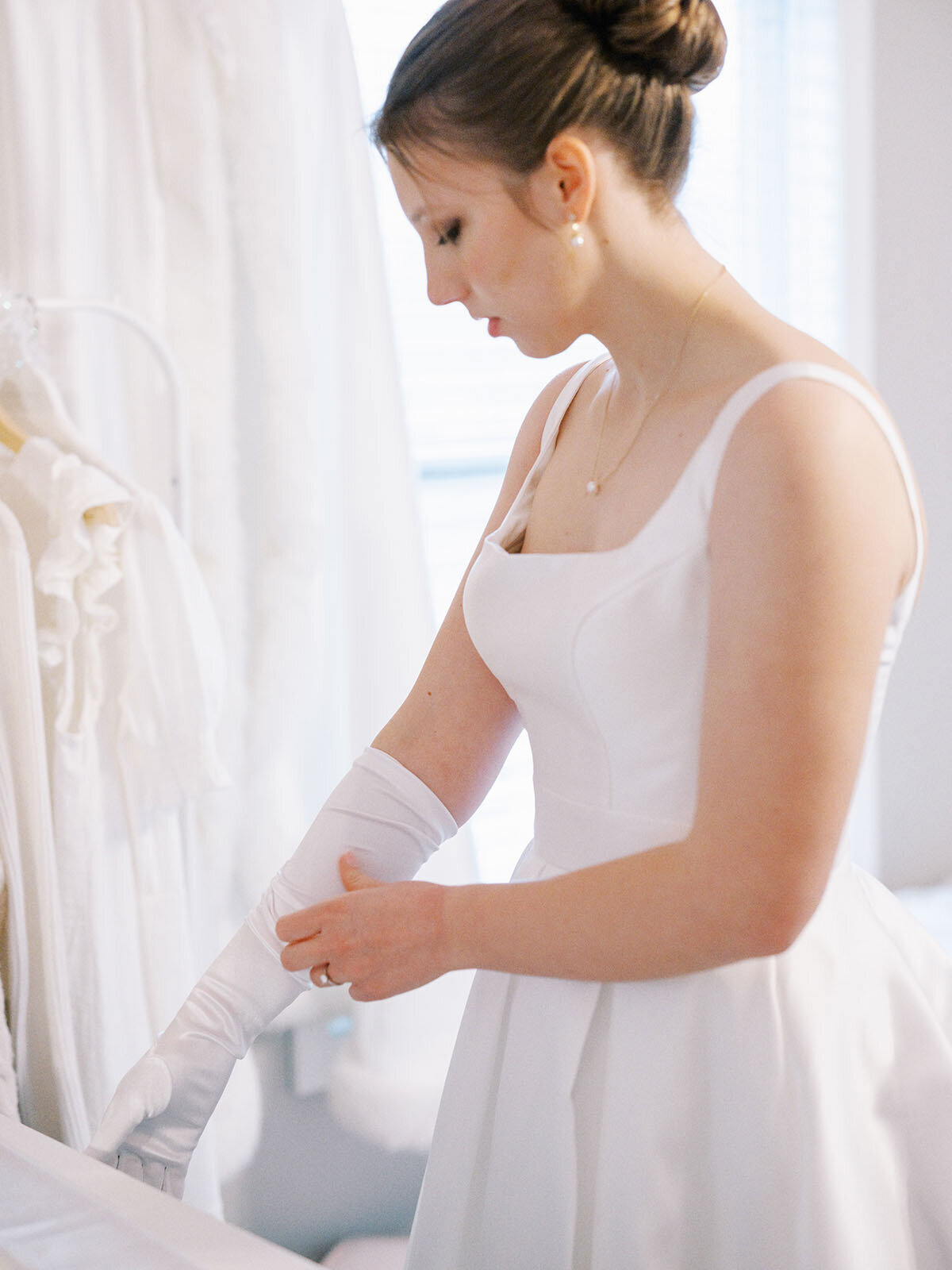 Emma+Nathan_wedding_preparation-0089