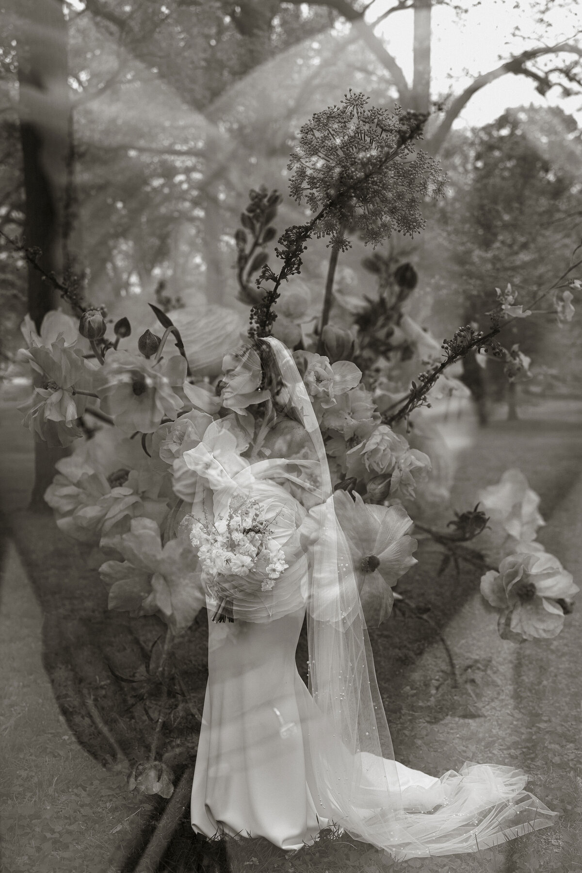 22-1-bride-groom-portraits